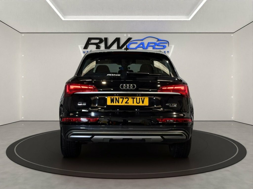 Audi Q5 2L Sport Black #3