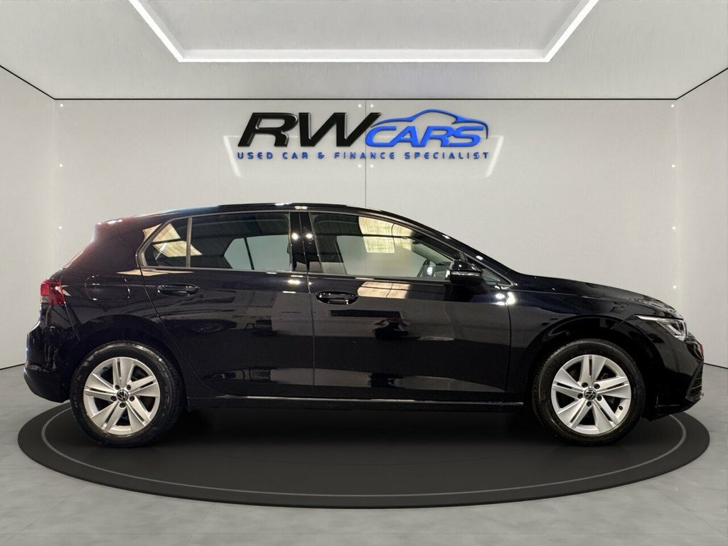 Volkswagen Golf 1.5L Life Black #4