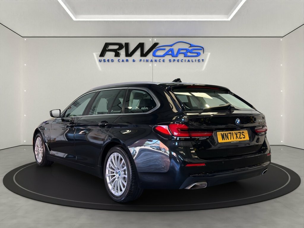 BMW 5 Series 2L Se Black #3