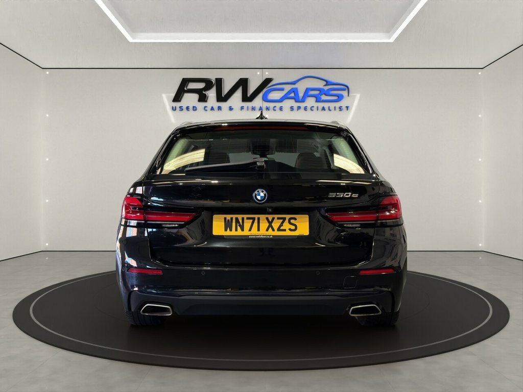 BMW 5 Series 2L Se Black #4