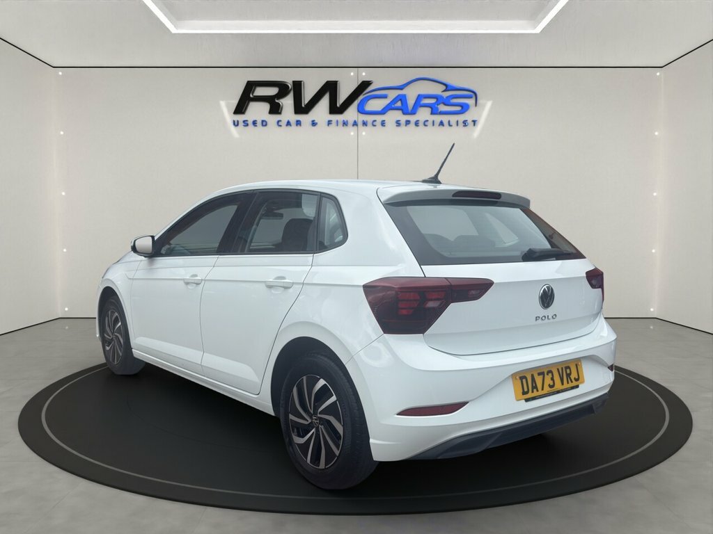 Volkswagen Polo 1L Life White #2