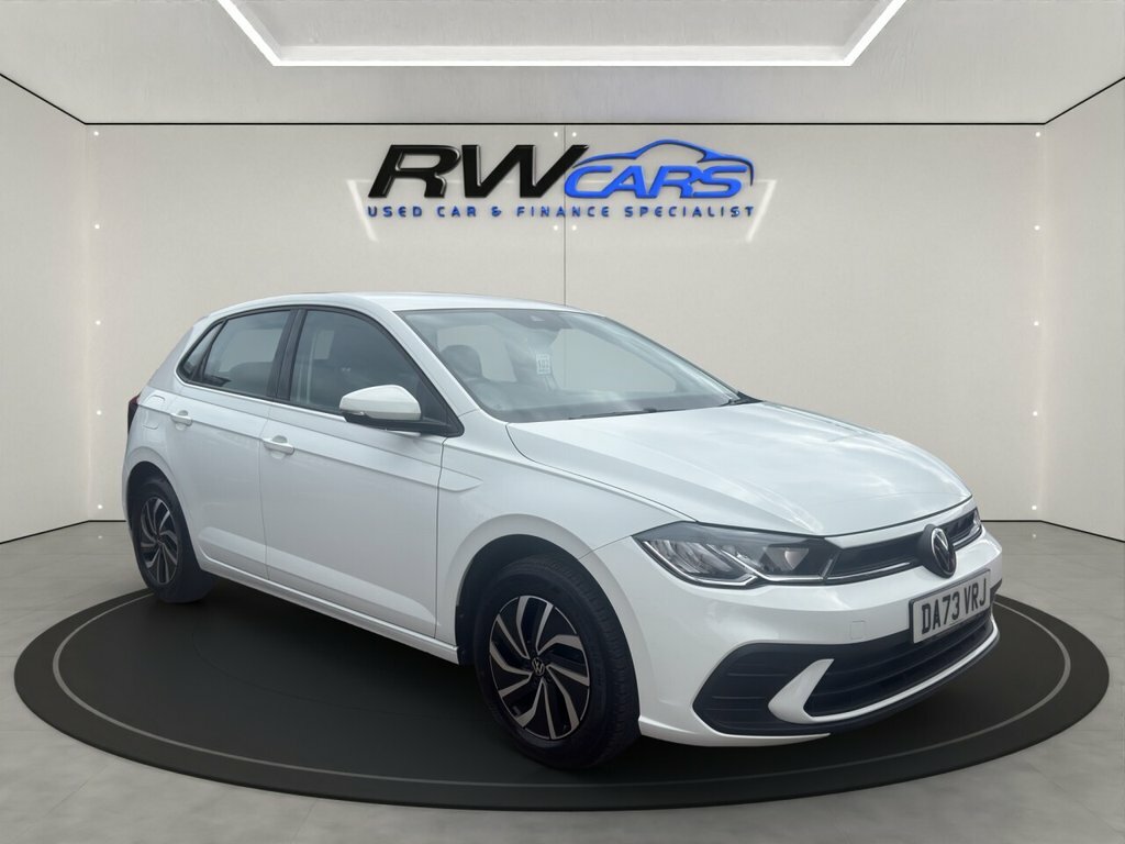 Volkswagen Polo 1L Life White #6