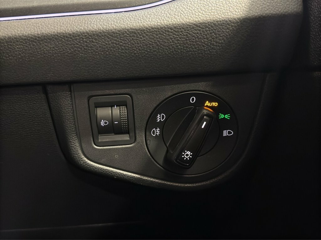Volkswagen Taigo R-line Black #17