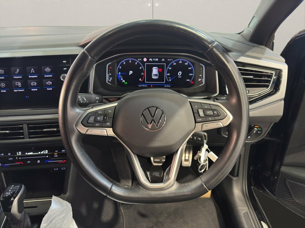 Volkswagen Taigo R-line Black #18
