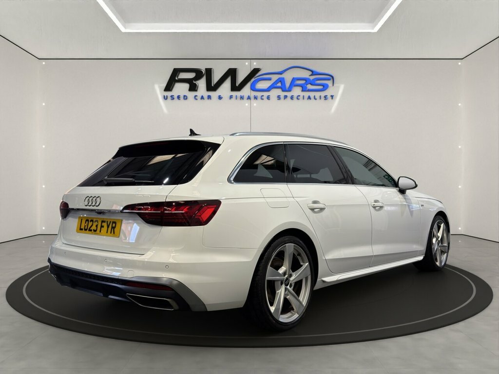 Audi A4 Avant 2L S Line White #4