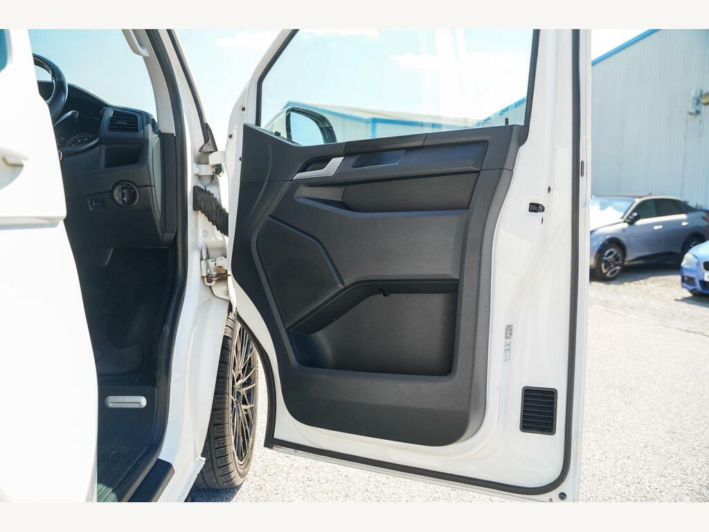 Volkswagen Transporter Shuttle Swb T6 Swb Euro 6 150Hp Dsg 9 Seater Sportline Sty Silver #33