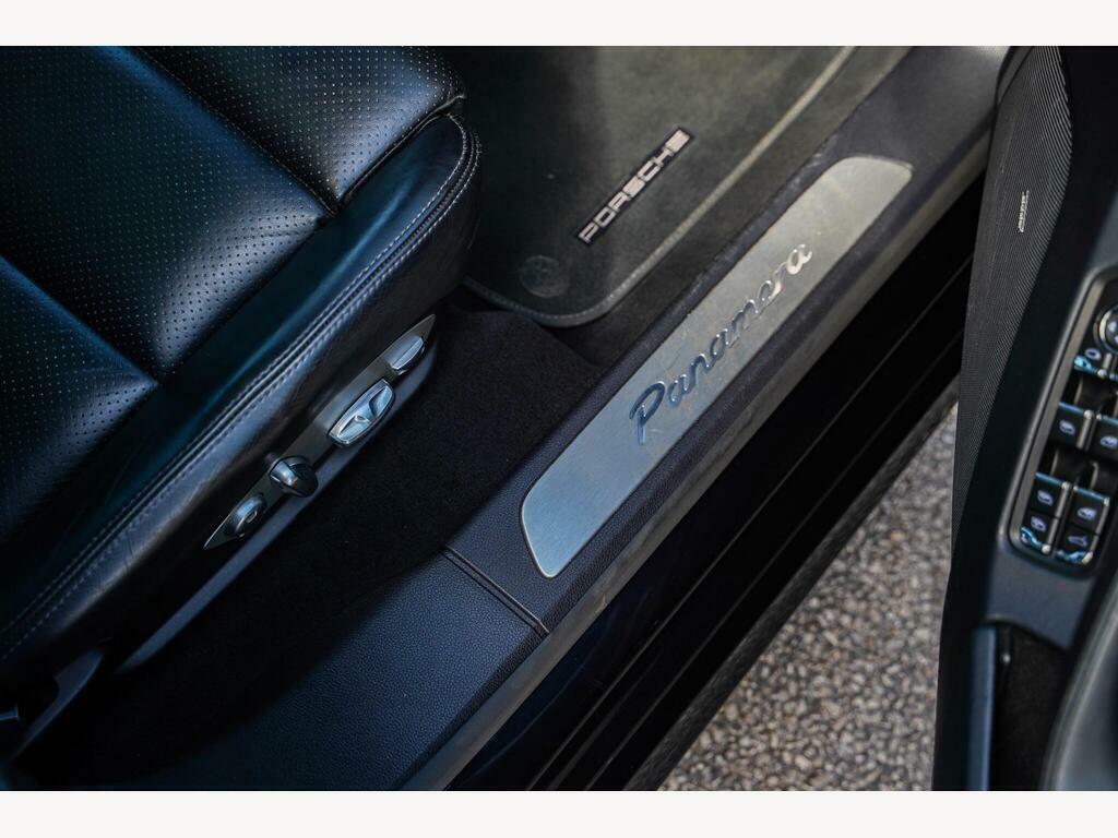 Porsche Panamera Hatchback Black #53