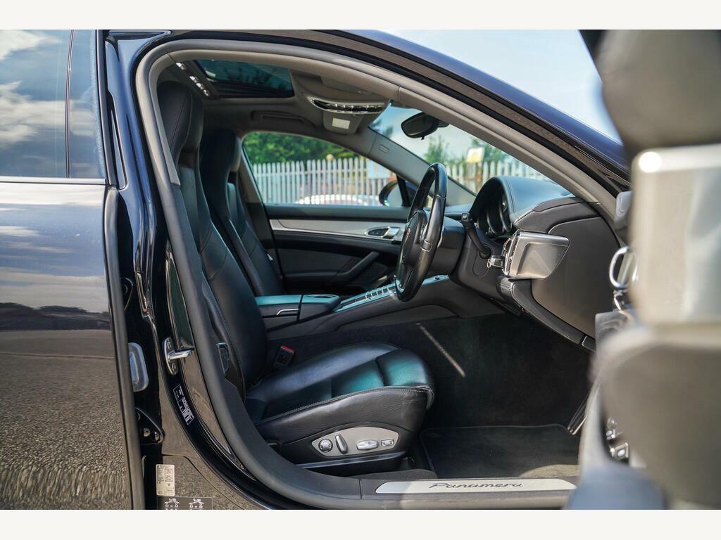 Porsche Panamera Hatchback Black #34