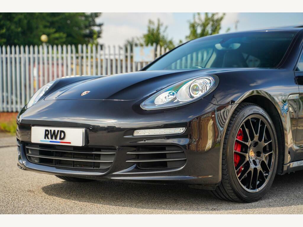 Porsche Panamera Hatchback Black #29