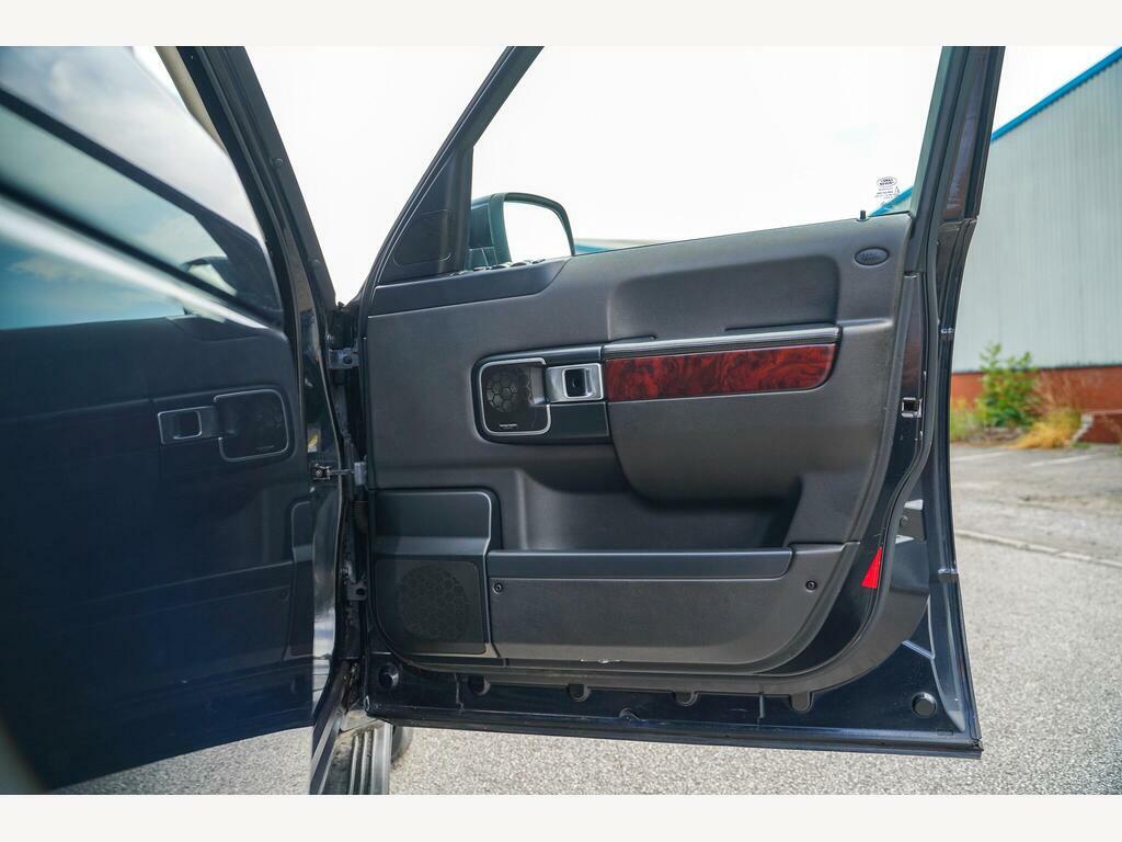 Land Rover Range Rover Td V8 Vogue Se Black #35