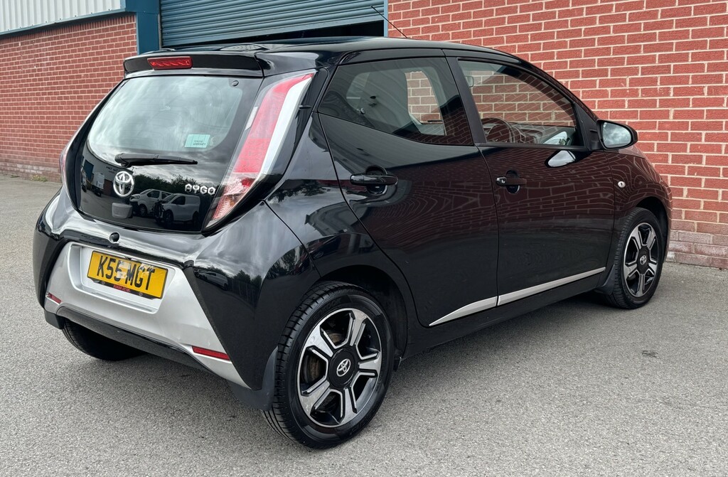 Toyota Aygo 1.0 Vvt-i X-clusiv Black #5