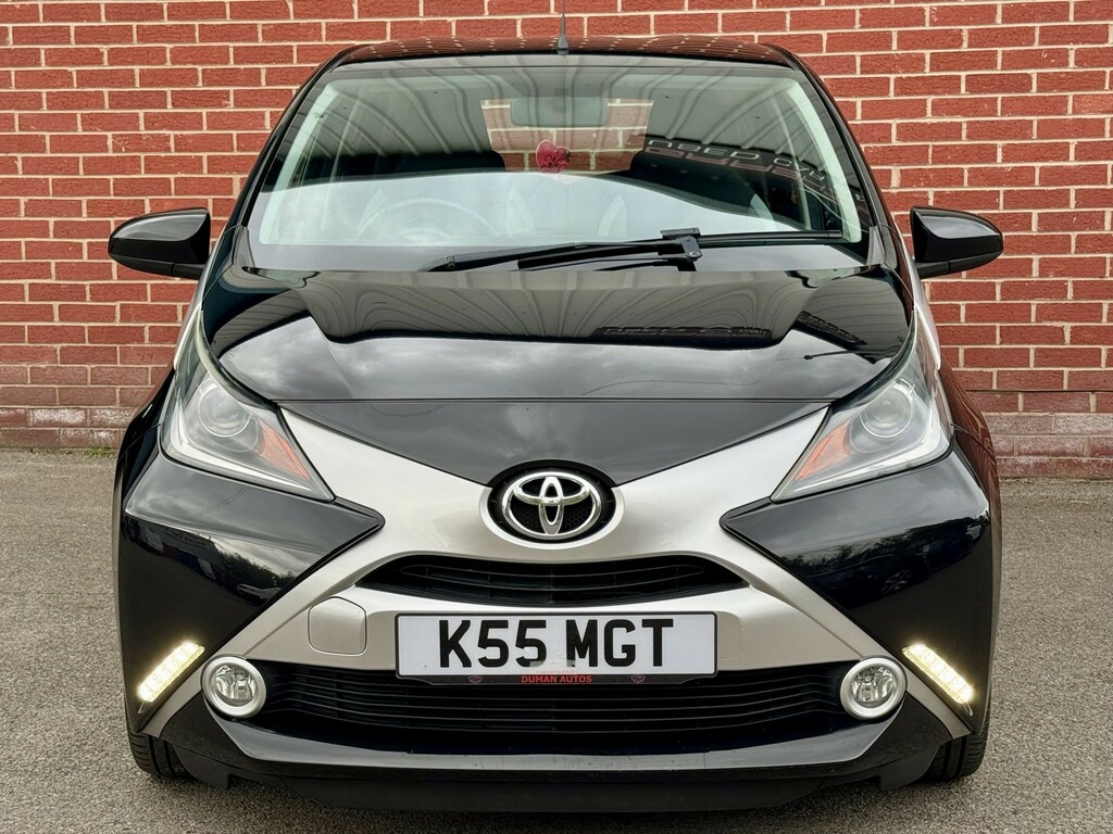 Toyota Aygo 1.0 Vvt-i X-clusiv Black #2