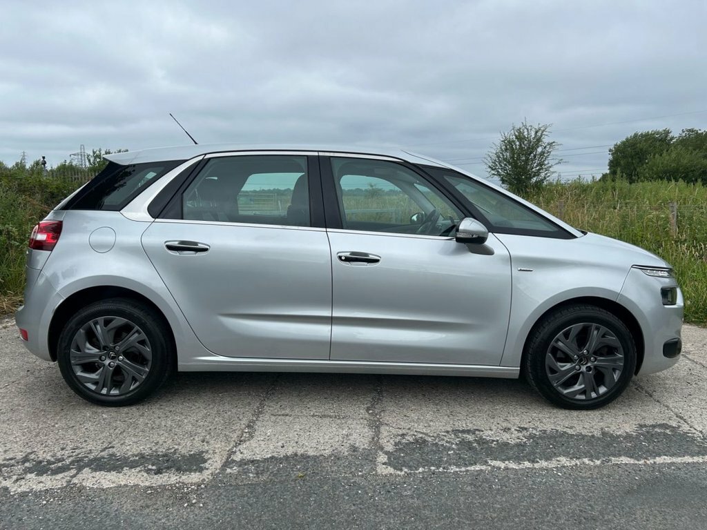 Citroen C4 Picasso 1.6L Exclusive Silver #2