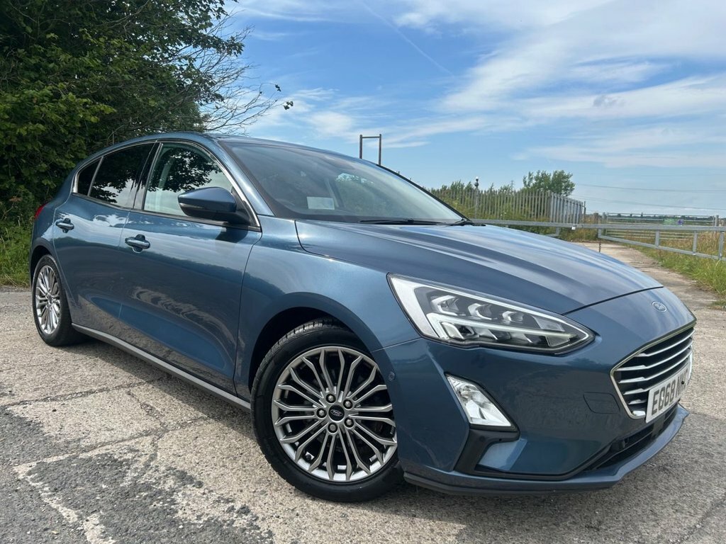 Ford Focus 1L Titanium X EO68NKC Blue