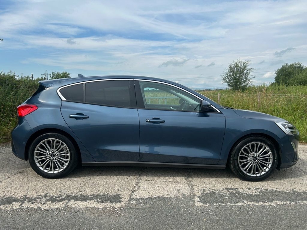 Ford Focus 1L Titanium X EO68NKC Blue #2
