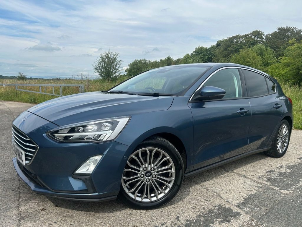 Ford Focus 1L Titanium X EO68NKC Blue #4