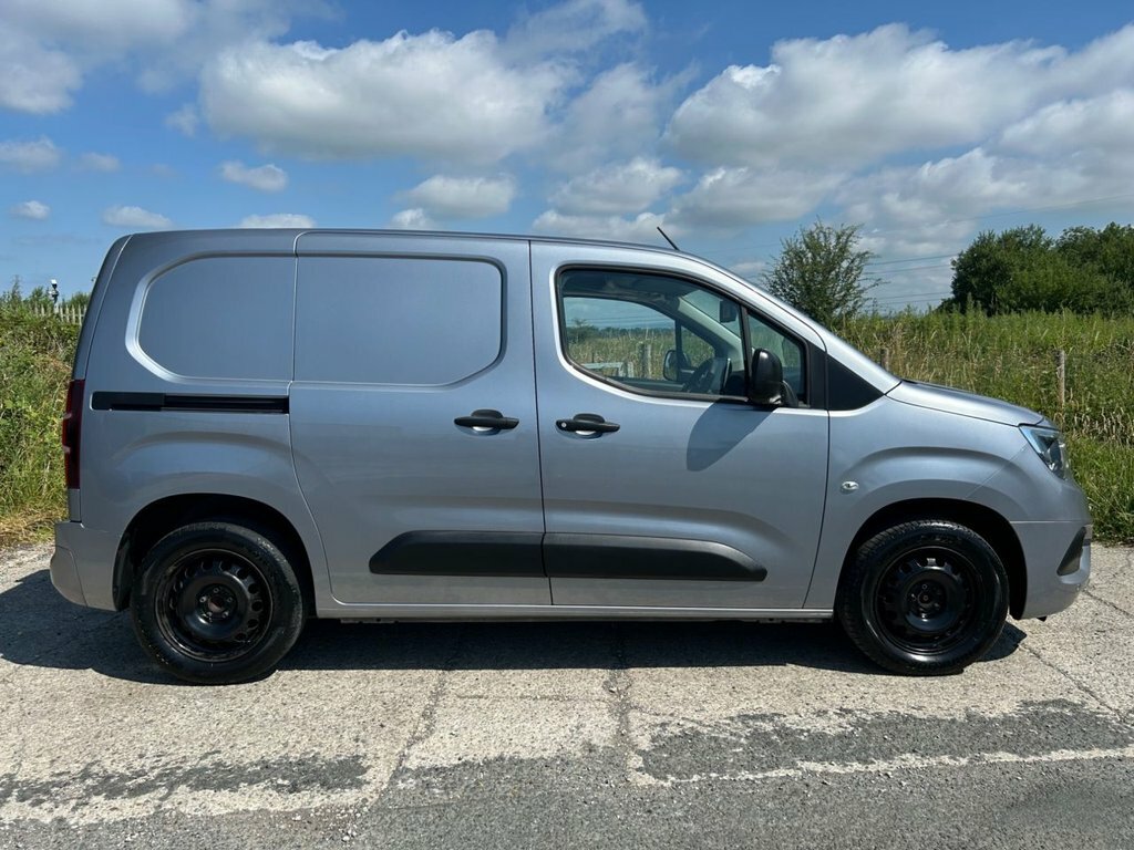 Vauxhall Combo 1.5L Sportive Grey #2
