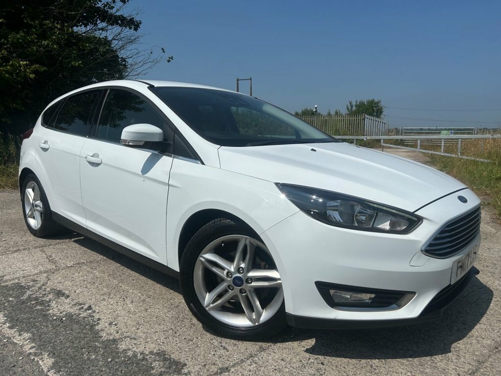 Ford Focus 1L Titanium White
