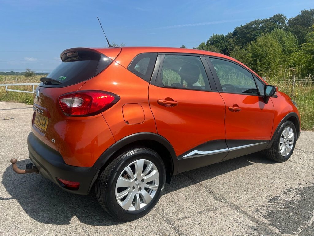 Renault Captur 1.5L Expression Convenience Orange #3