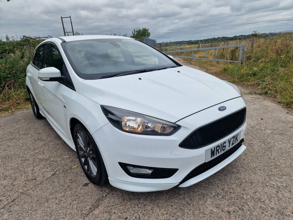Ford Focus 1.5L St-line White