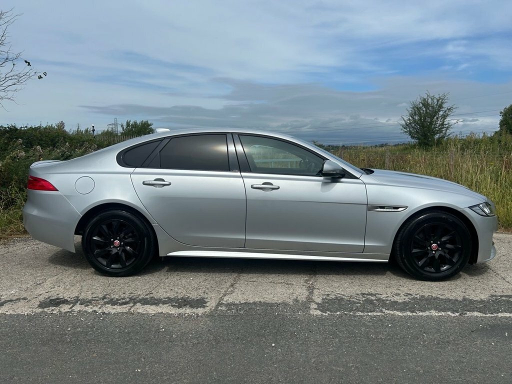 Jaguar XF 2L R-sport Silver #2