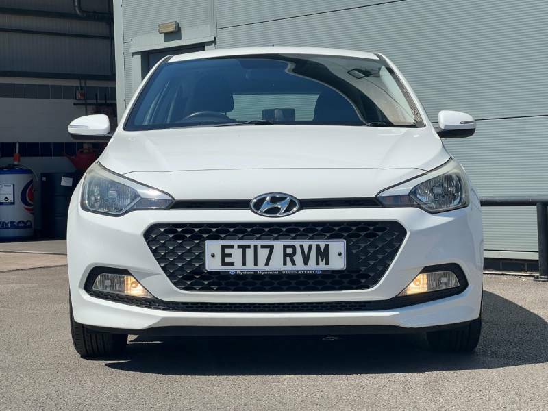 Hyundai I20 1.2 Se - 2017 17 ET17RVM White #3