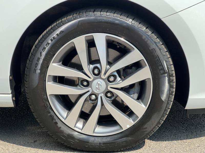 Hyundai I30 1.0T Gdi Se Nav White #5