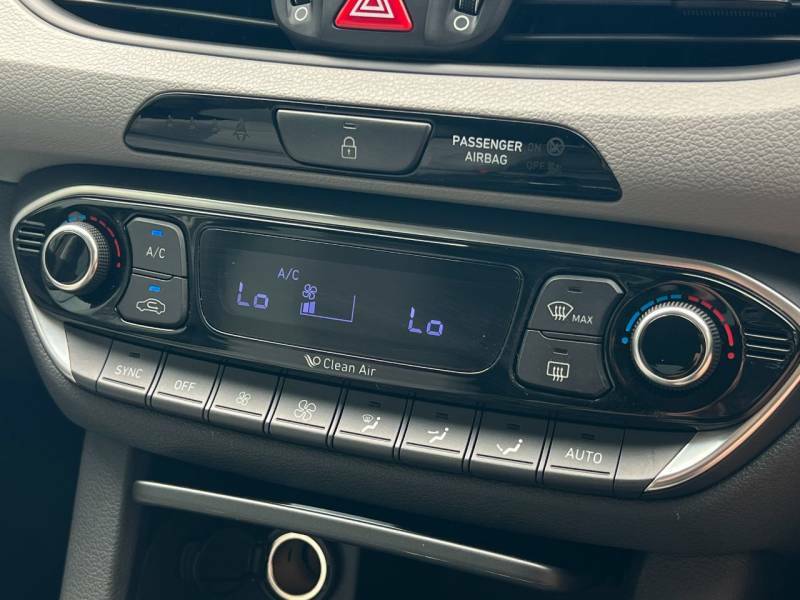 Hyundai I30 Crdi Premium Blue #23