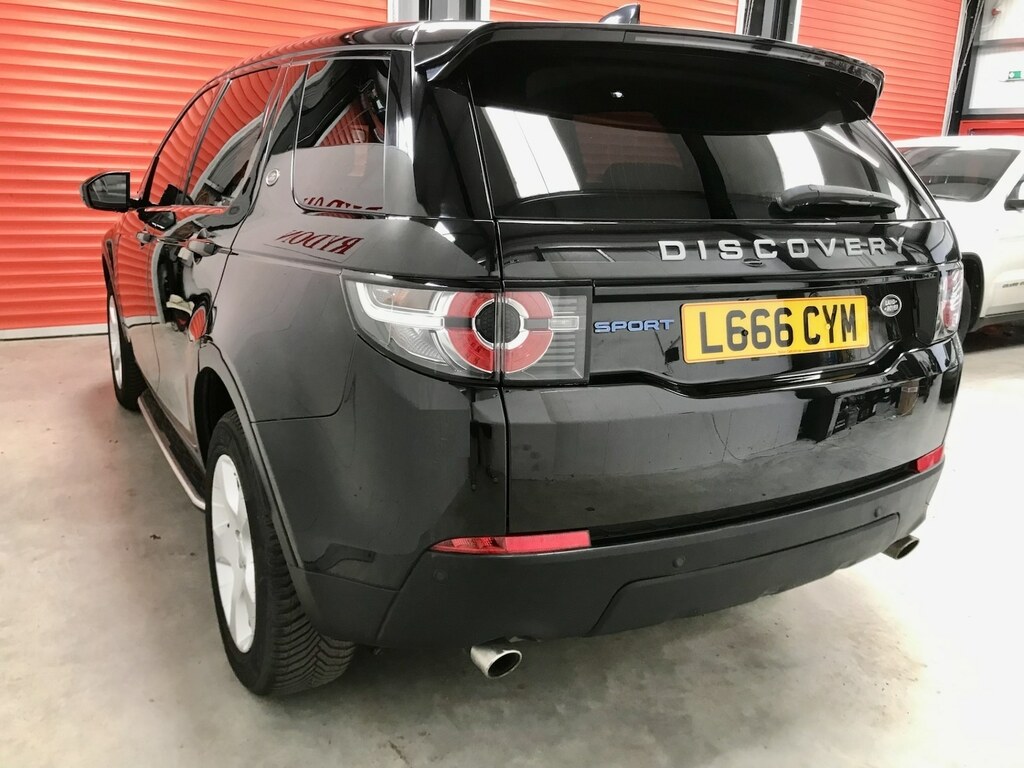 Land Rover Discovery Sport 2.0 Td4 Pure 5 Seat Black #2