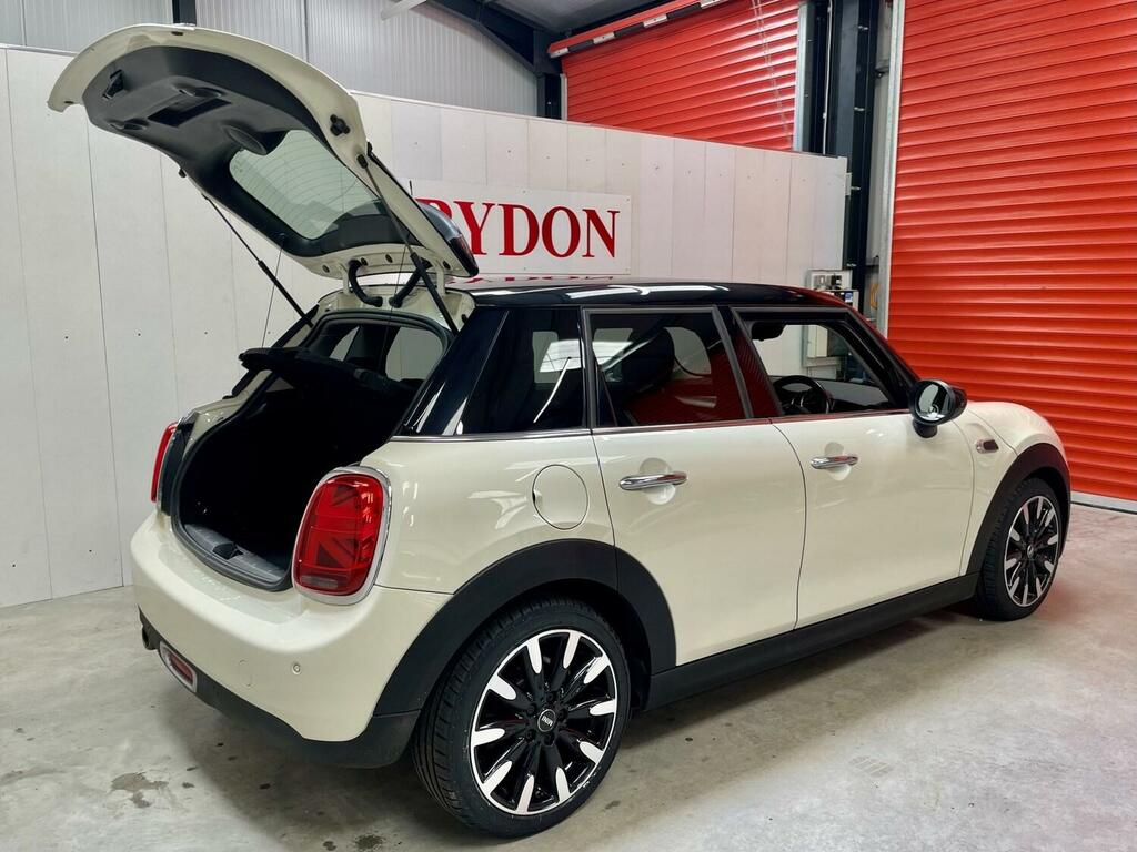 Mini Hatch 1.5 Cooper Exclusive II YG70JGV White #4