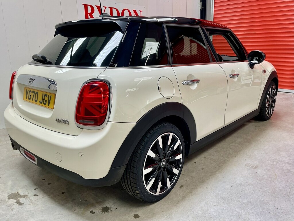 Mini Hatch 1.5 Cooper Exclusive II YG70JGV White #5