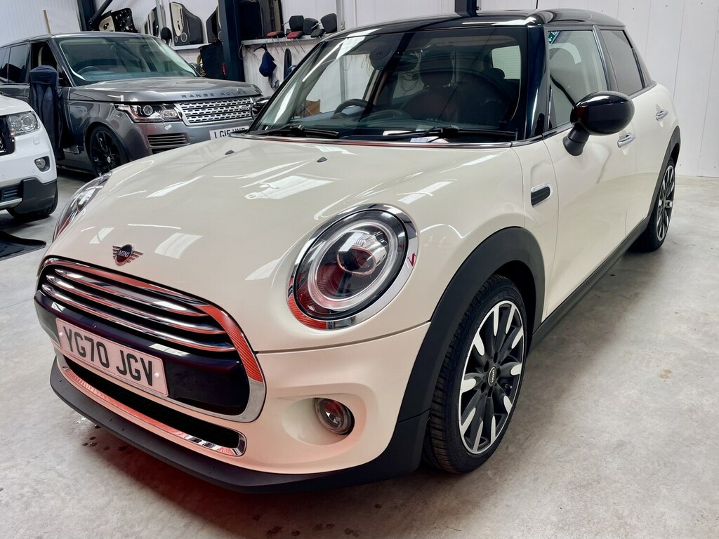 Mini Hatch 1.5 Cooper Exclusive II YG70JGV White #2