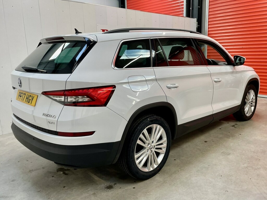 Skoda Kodiaq 2.0 Tdi 190 Se L 4X4 Dsg 7 Seater White #5