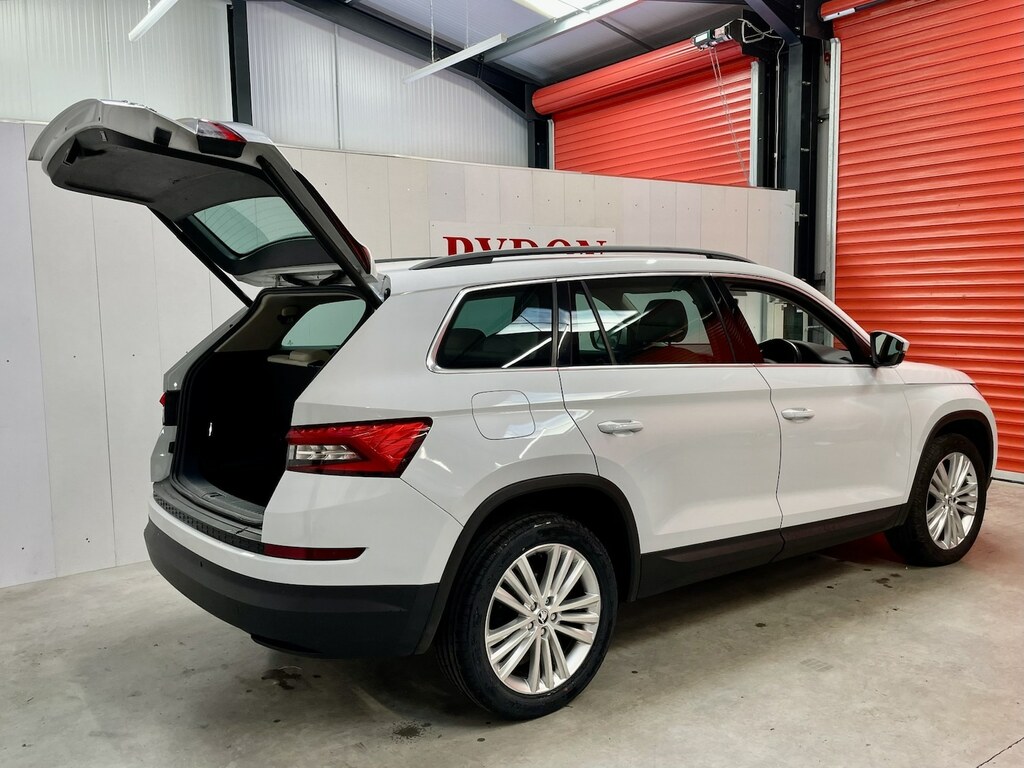 Skoda Kodiaq 2.0 Tdi 190 Se L 4X4 Dsg 7 Seater White #4