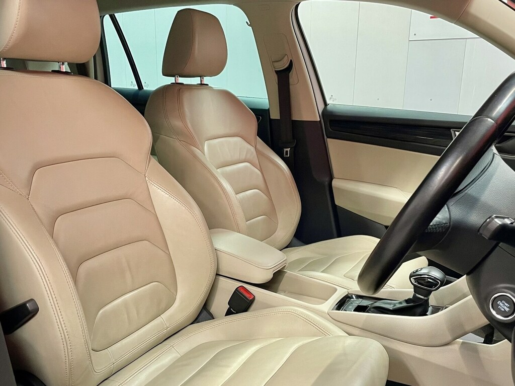 Skoda Kodiaq 2.0 Tdi 190 Se L 4X4 Dsg 7 Seater White #6