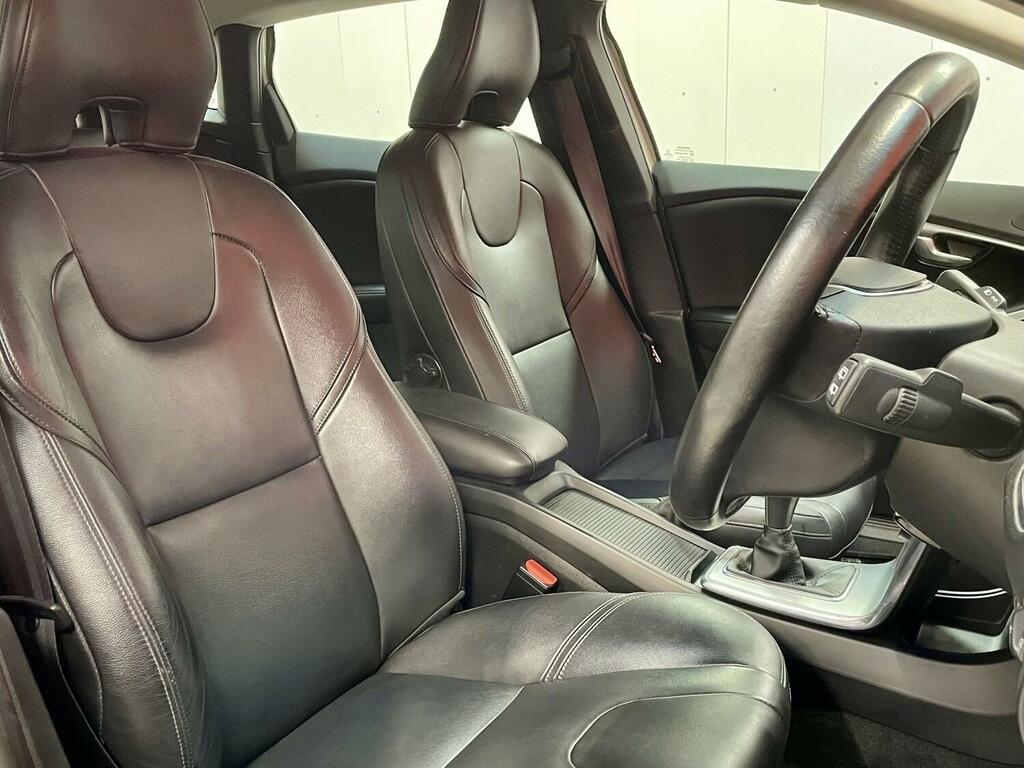Volvo V40 D2 120 Inscription WF67EZE Gold #6