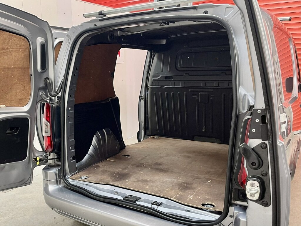 Vauxhall Combo 1.6 Turbo D 2300 Sportive Panel Van Man White #7