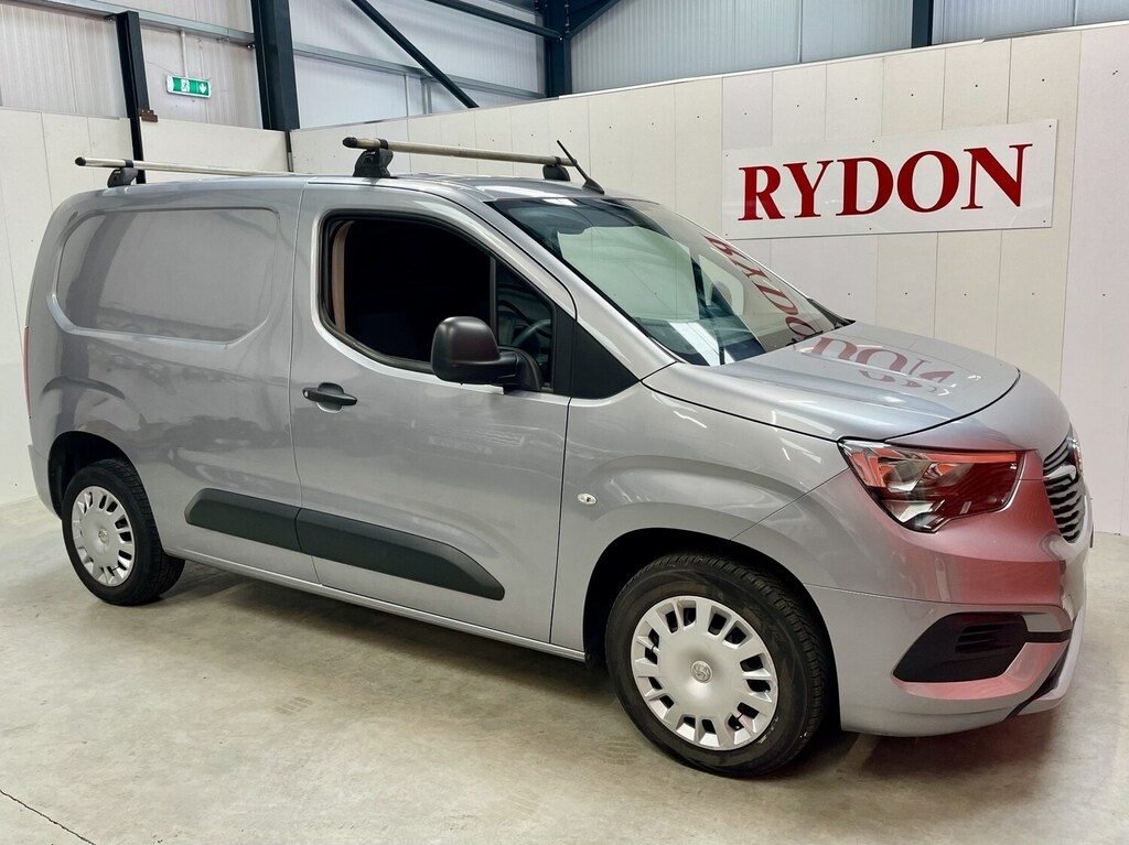 Vauxhall Combo 2300 1.5 Turbo D 100Ps H1 Sportive Van Grey