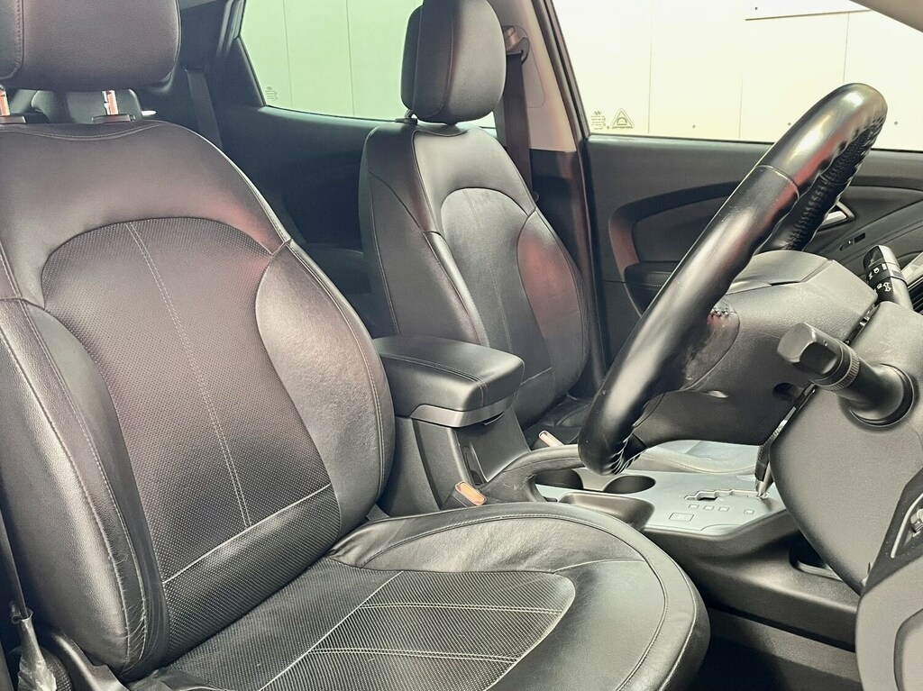 Hyundai Ix35 2.0 Crdi Premium Black #6
