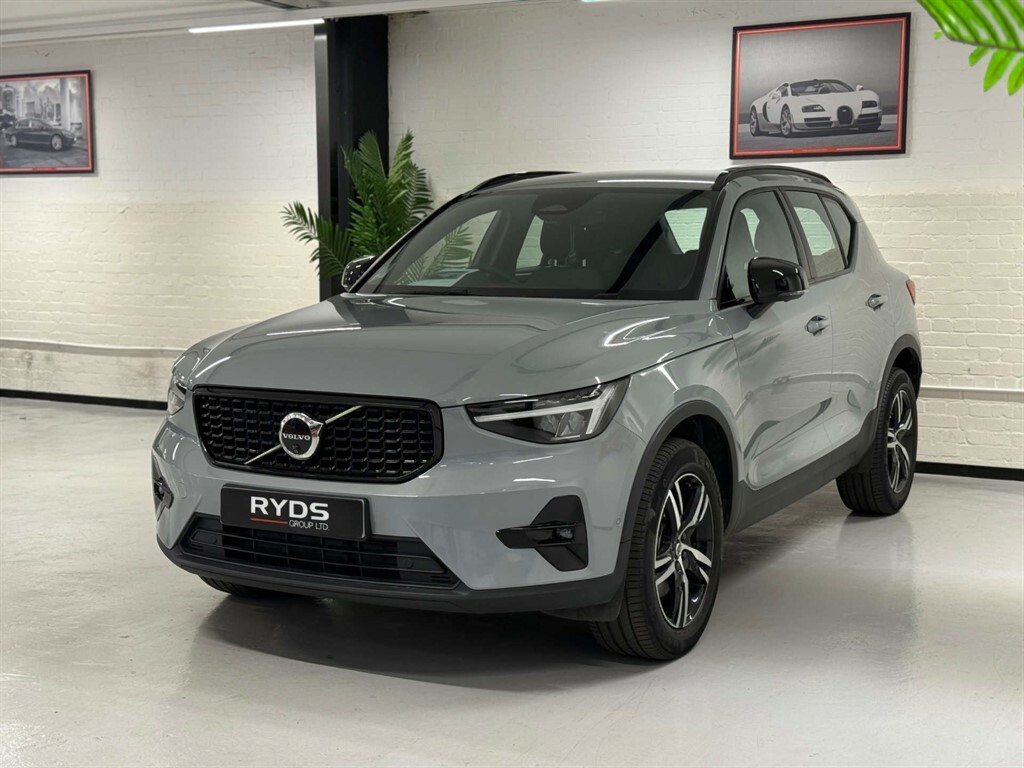 Volvo XC40 B3 Mhev BD73EZP Grey #3