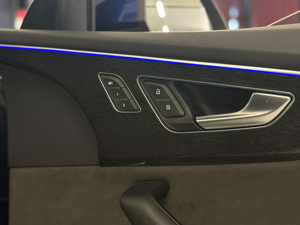 Audi Q8 3.0L Tfsi Quattro S Line Super Sport Blue #25