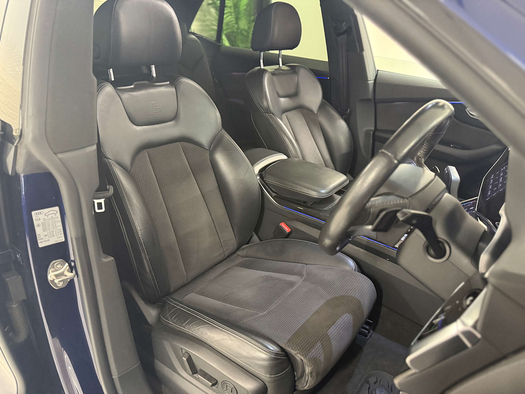 Audi Q8 S Line 50 Tdi Quattro 4Wd Blue #4