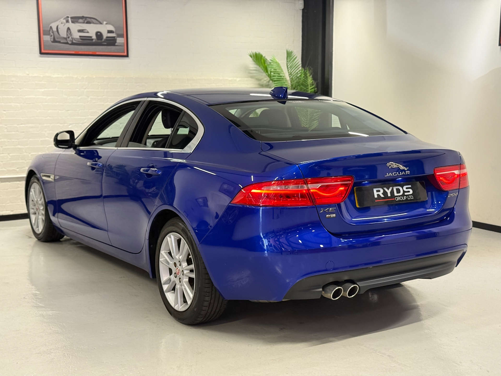 Jaguar XE Prestige D Blue #6