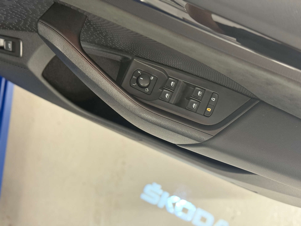 Skoda Octavia 2.0 Tdi Se Estate Euro 6 Ss Grey #22