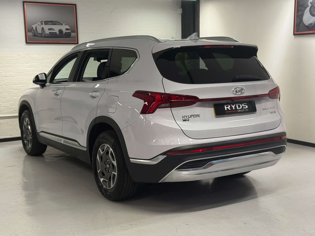 Hyundai Santa Fe Suv White #6