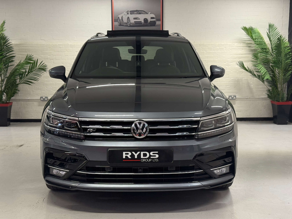Volkswagen Tiguan Allspace Allspace R-line Tech Tsi Evo FP20GKD Grey #2