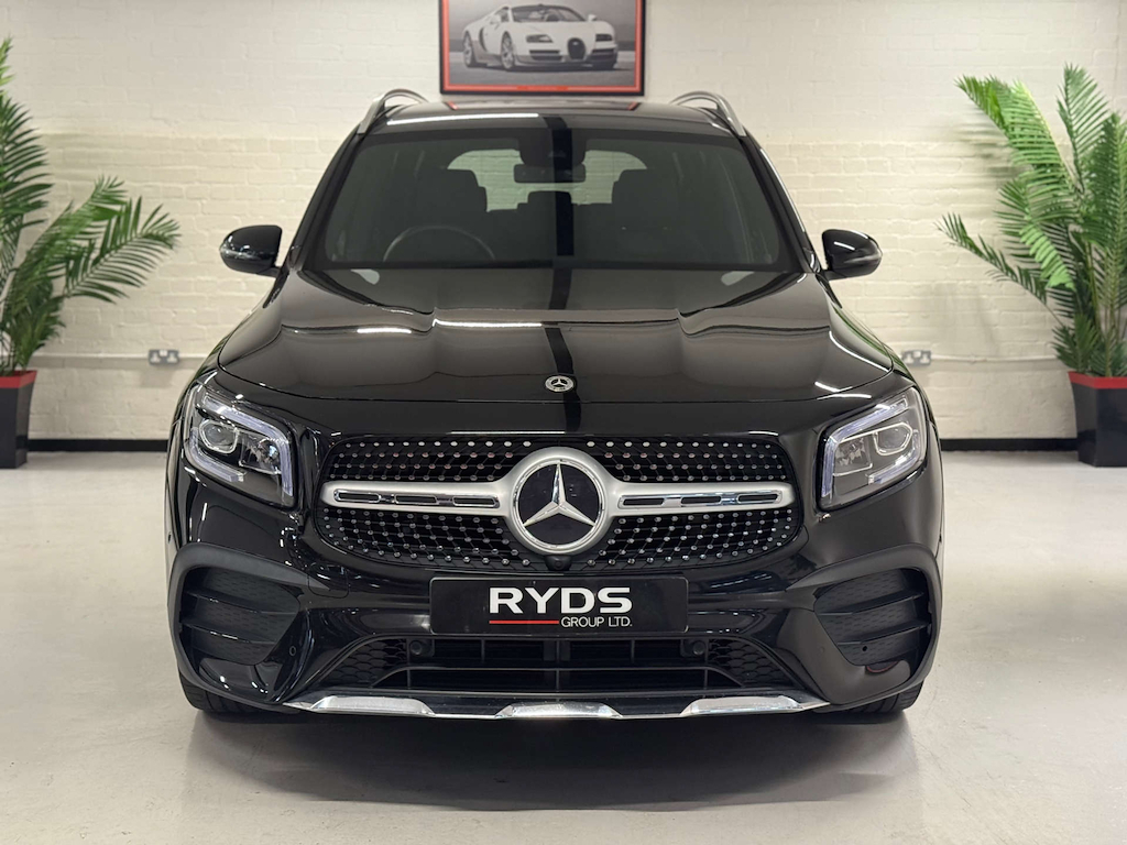 Mercedes-Benz GLB Class 200 Amg Line Premium Black #2