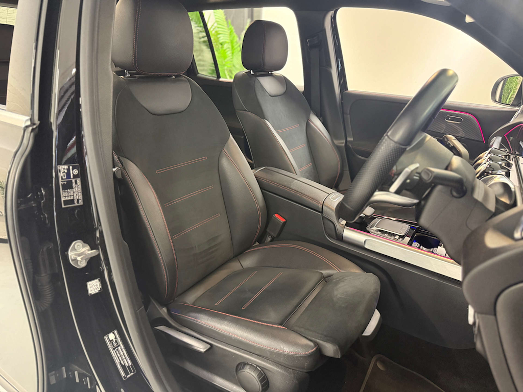 Mercedes-Benz GLB Class 200 Amg Line Premium Black #4