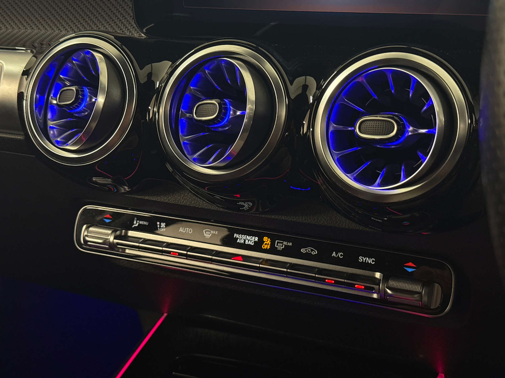 Mercedes-Benz GLB Class 2L Amg Line White #16