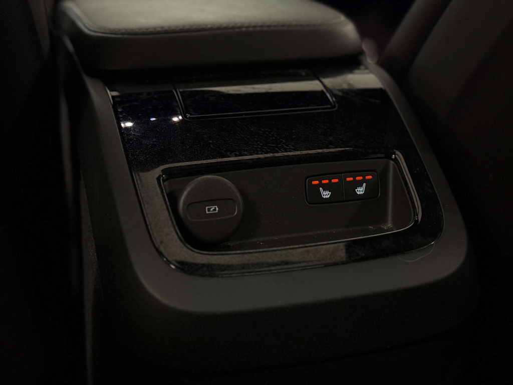 Volvo V60 2.0 B4p R Design Blue #26